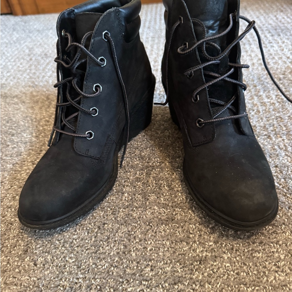 Timberland Women's Dark Ankle Booties